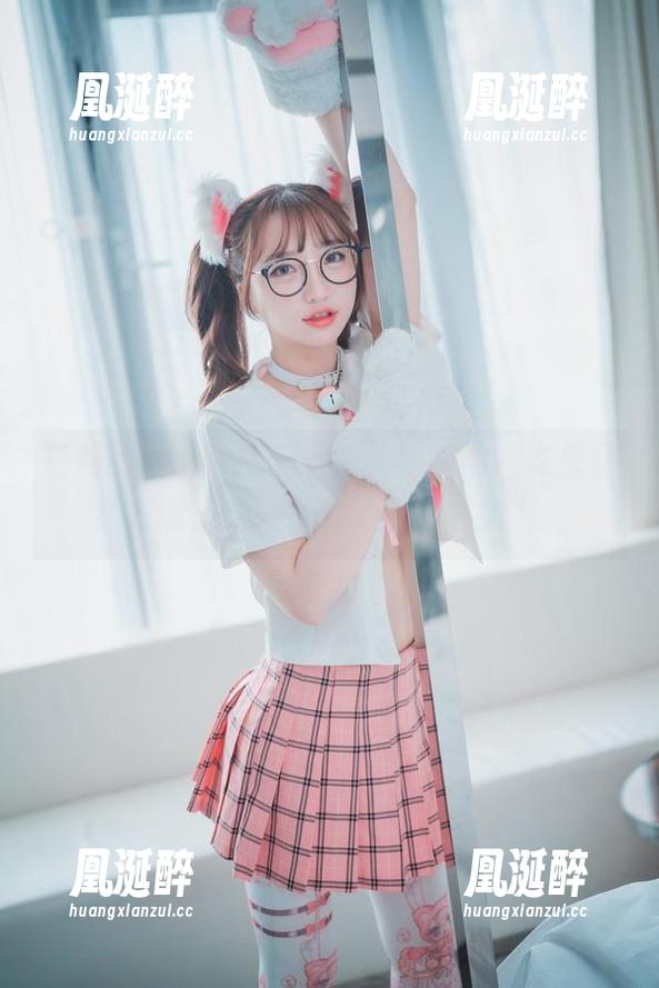 福利的一瞬，在Son Ye Eun的睡衣里猛然发现，原来家居也能如此撩人！